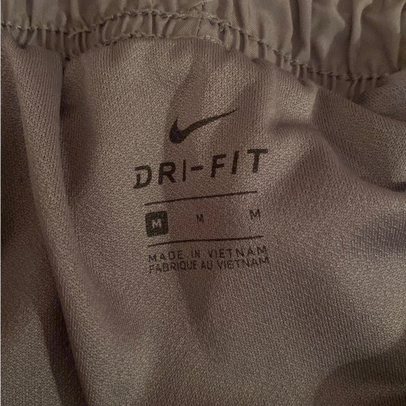 Nike Tempo Shorts - Picture 3 of 3